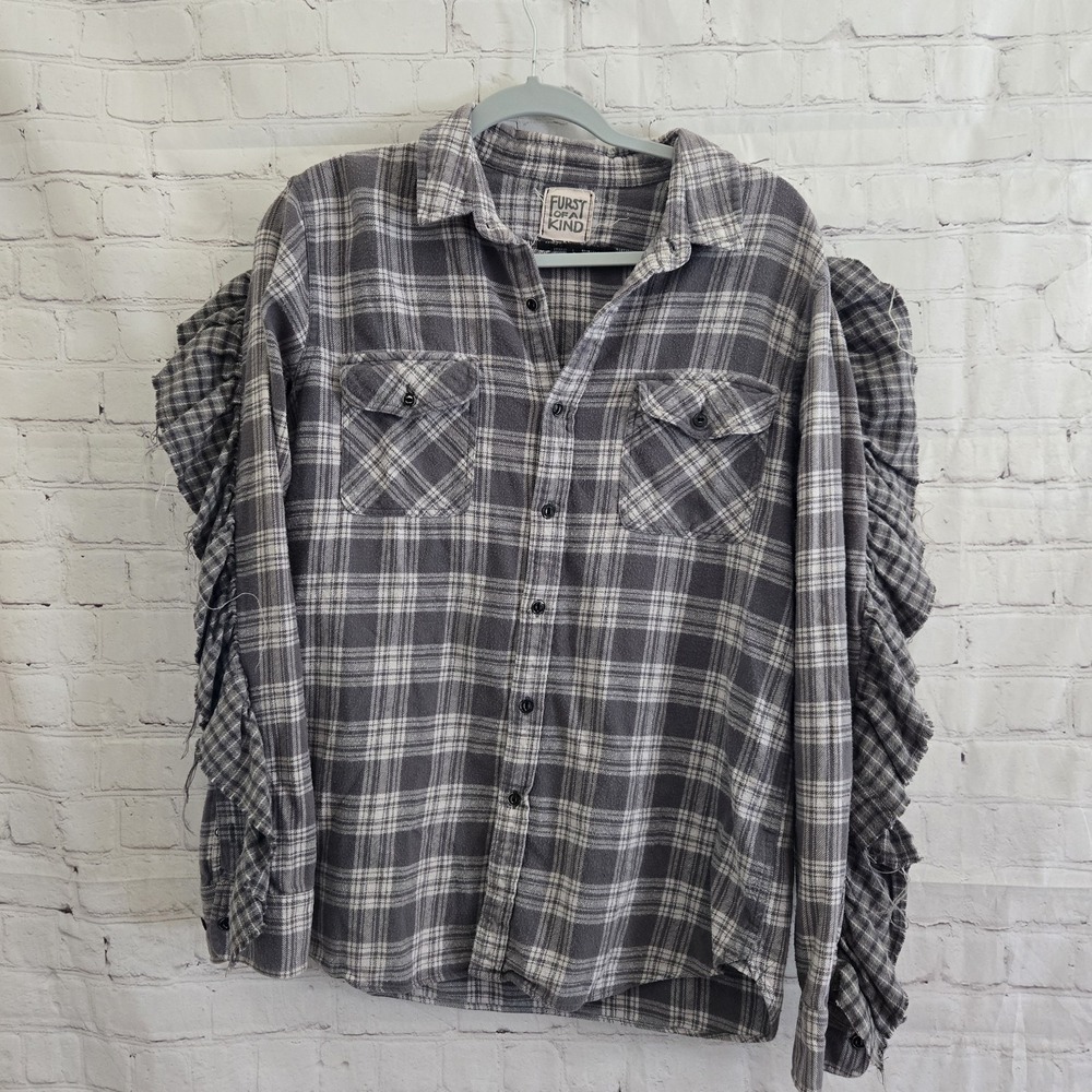 Furst Of A Kind Reworked Distressed Vtg Gray Flannel Cotton Ruffle Sz L Grunge